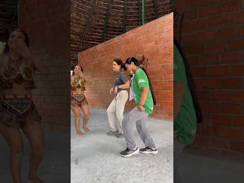 Ahí bailando con las warmis #misahualli #napo#tena