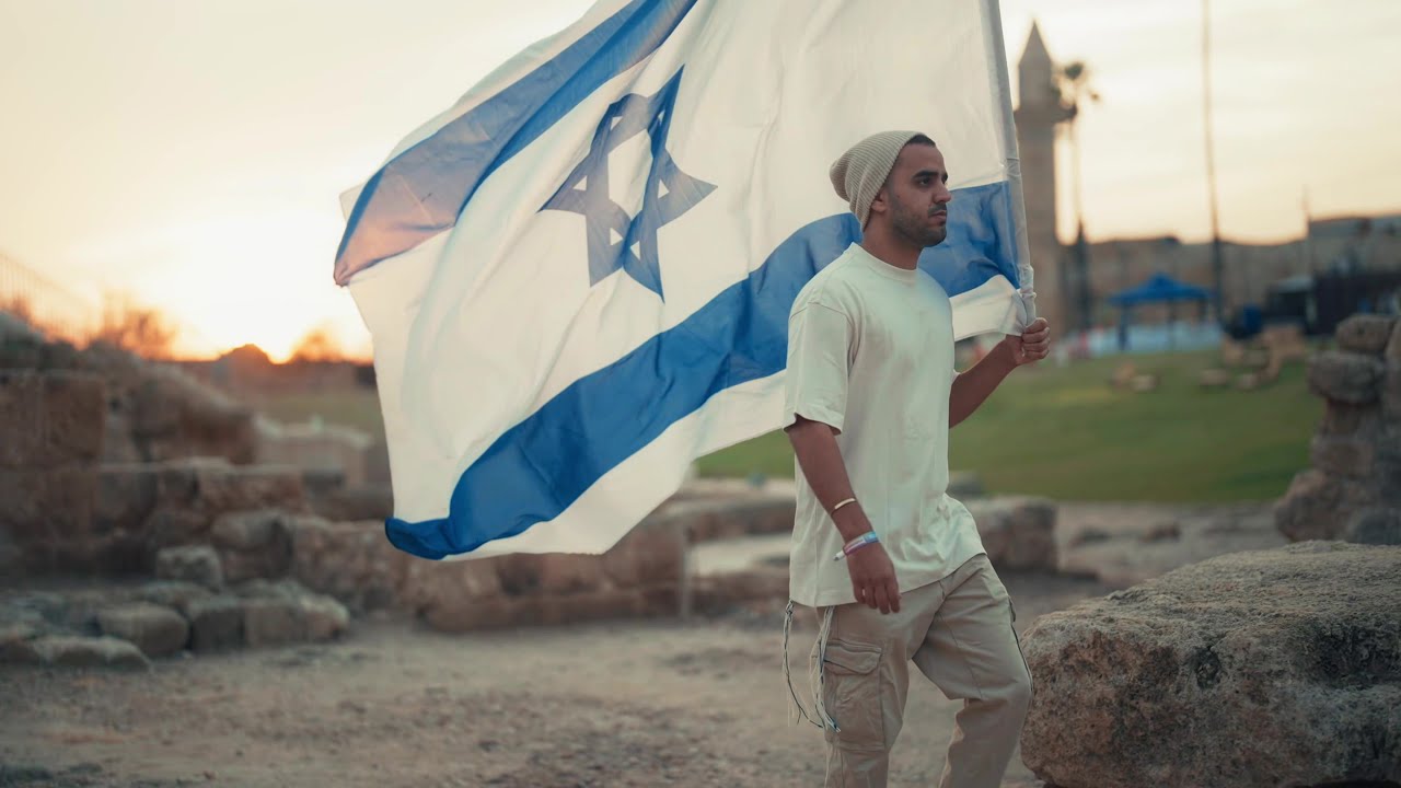 ישי רביבו לעילוי נשמת חברו אביחי אמסלם הי"ד | ניגון ברדיצ'ב | צפו