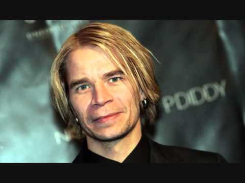 Ville Pusa - En Ängel Faller Ner