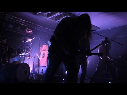 Videoclip de Crossing (Live) — Angra