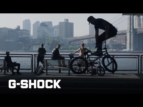 Laikrodis Casio G-Shock GA-700-1BER, Juodas video