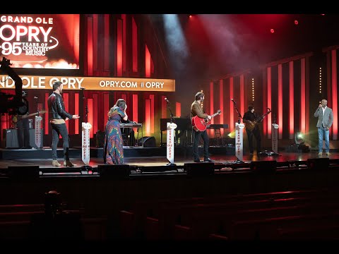Darius Rucker Invites Lady A to Join the Grand Ole Opry