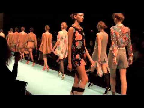Paris Fashion Week | Gaspard Yurkievich Spring 2010