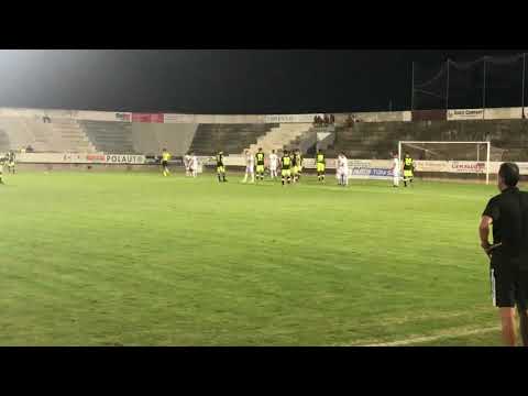 Gol de falta Salva Sevilla