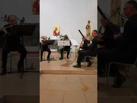 Ya Maryamou lbikrou fouqti