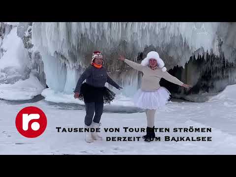 Tausende von Touristen strömen derzeit zum Baikalsee