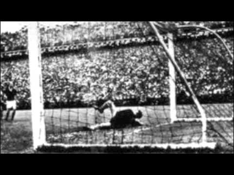 FUSSBALLGOTT_Bomber feat. Herbert Zimmermann