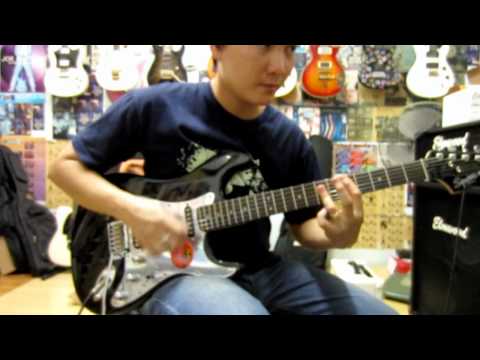 Squier Black And Chrome Fat Strat Guitar Drive Sound