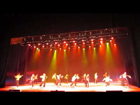 Aviv Mecholot אביב מחולות שיר ארץ