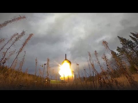 Raketen, Bomber, U-Boote: Moskau lässt Antwort auf nuklearen Angriff proben