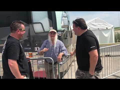 Fred Young Chat - Kentucky Headhunters Live-My Daddy was a Milkman, House of the Rising Sun- Walcott