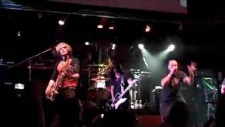 Alex Kane plays TANK by LSD !