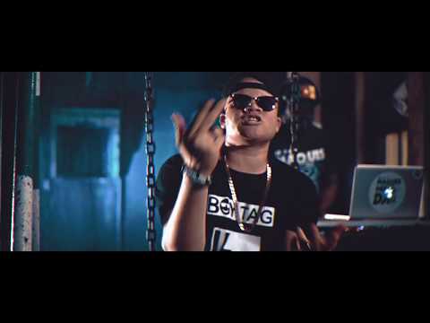 Boy TAG - Cent Pour Cent (Official Video)