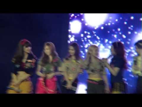 130119 SNSD Talk Gee Fancam @ DKFC