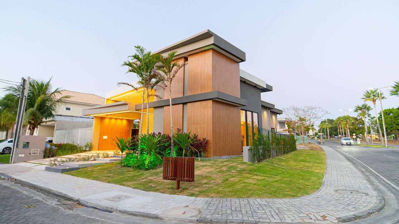 Casa Plana de Esquina no Jardins do Lago, Eusébio – Alto Padrão e Sofisticação!