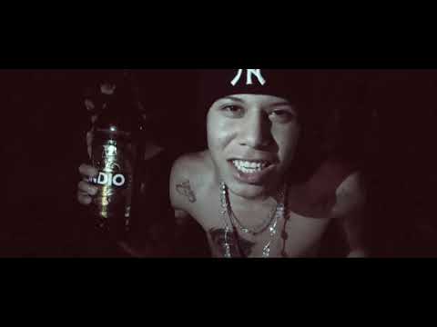 CHIKIS RA LOKO CUMBION   SANTA FE KLAN  VIDEO OFICIAL1