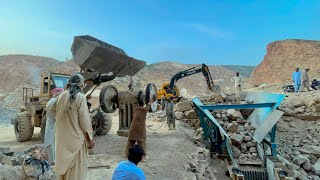 Shaft Of The Heavy Stone Crusher is Stuck Into Hammer | We Repair in Very Strange Way | Bering Size 