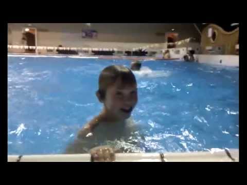 Jardík a jeho skoky do vody