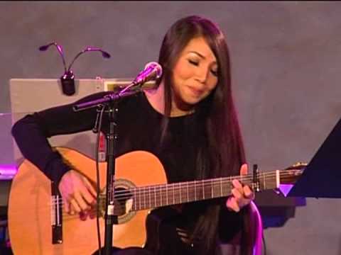 Thể hiện bởi Quỳnh Lan