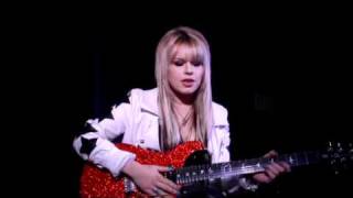 Video thumbnail for Orianthi and her Signature SE Model - NAMM 2011 by PRS Guitars