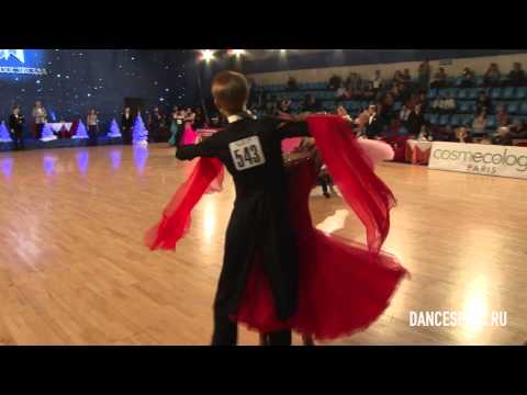 Павлинов Артем - Жарова Вероника, 1/2 English Waltz