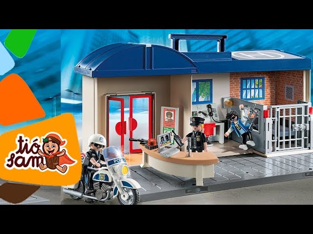 Vídeo relacionado con mamabrum Estación de Policía Madera con Coche Policía y Helicóptero - Juguete Educativo para Niños 3+ Años - Comisaría con Accesorios y Pista de Aterrizaje - 35 x 30 x 22 cm