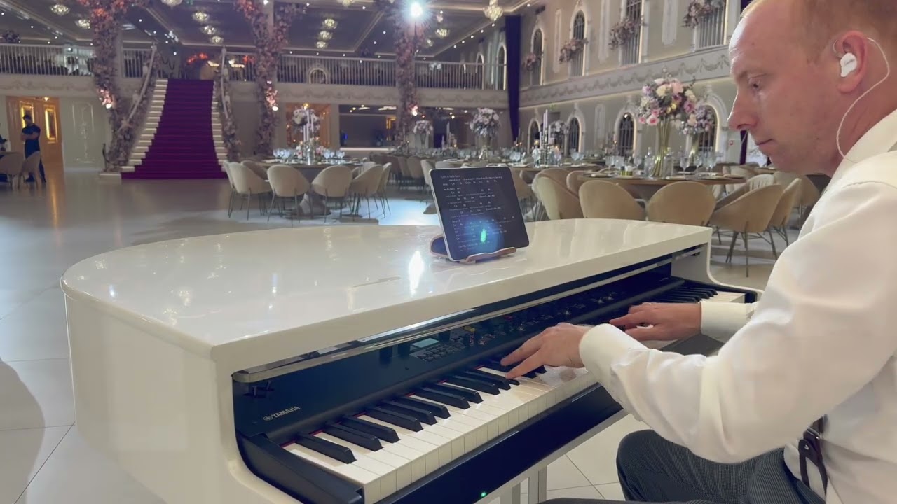Kabhi jo badal barse hindi lovesong piano wedding