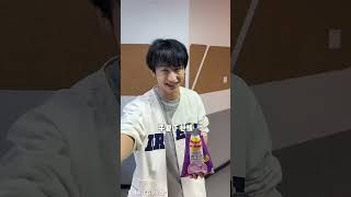 00后老师：重新定义站在学生角度看问题！ #搞笑  #高能段子手 #搞笑视频
