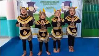 Download lagu Lomba Tari kreasi 15 - Tari Belang Telon - TK Aqila mp3 Download lagu Lomba Tari kreasi 15 - Tari Belang Telon - TK Aqila mp3