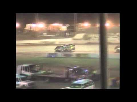 Late Models: Pile Up - Brisbane Speedway