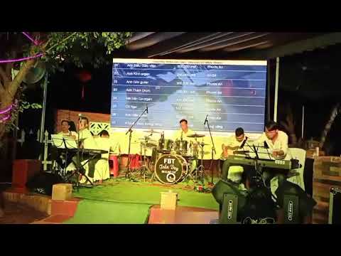 bai-hat-vi-dau-y-chuong-the-hien-trong-dem-nhac-huong-ve-mien-trung-krong-pac-27-11-2020