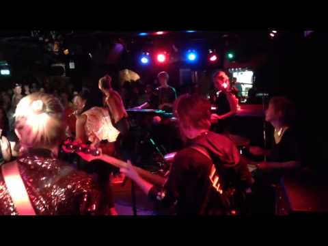 Serengeti & The Empress Union "We run tings"