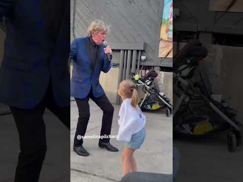 Peter Noone video