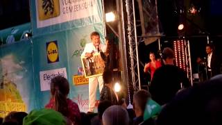 live uitzending Vlaanderen Muziekland Antwerpen: Jo Vally: 'We dansen de nacht voorbij'