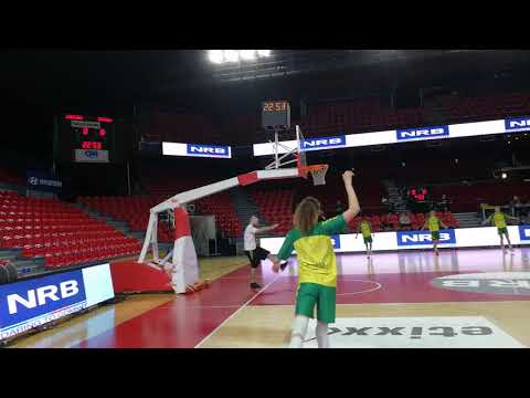 Bemelegítés Charleroiban