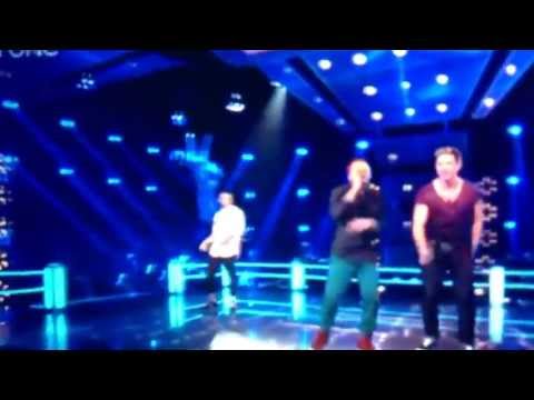The voice uk 2013 Danny county vs de vide