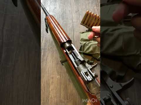 Two ways to load an M1 Carbine #ww2