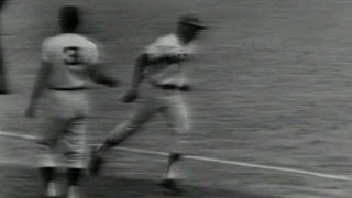 Wynn hits tape-measure blast at Forbes Field