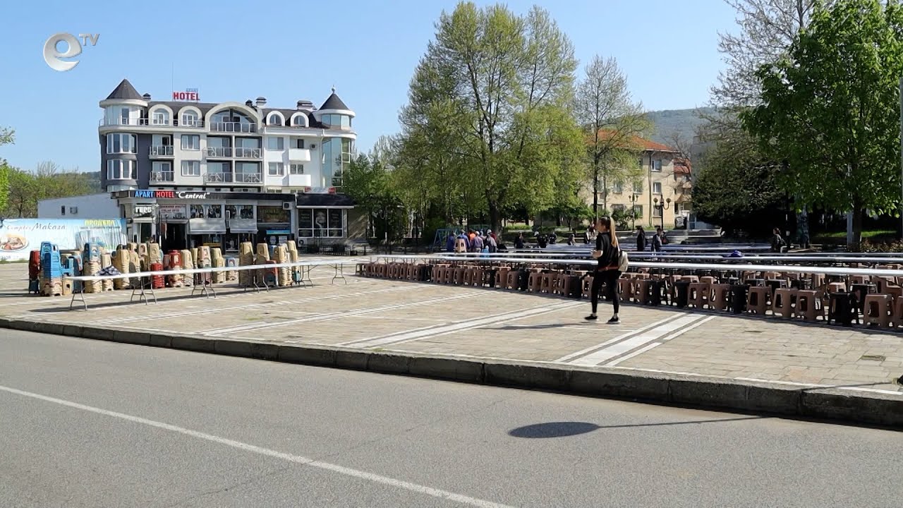 Момчилград събира стотици на традиционна вечеря ифтар