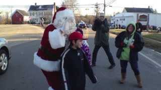 preview picture of video 'Hampstead NH Christmas Parade 2013'
