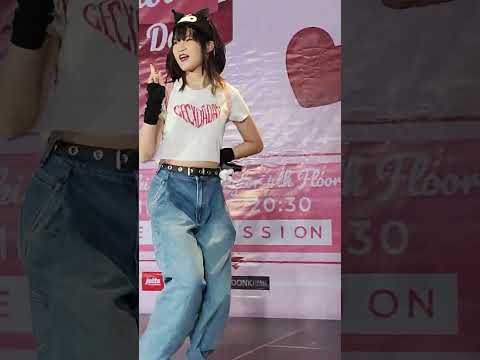 230219 (Miho Fancam) Siam☆Dream - Long Distance @ Siamdol Valentine's Day Party - DonkiMall Thonglor