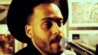 Twin Shadow - Shooting Holes (Yours Truly Session)