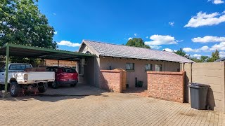 Download the video "2 Bedroom For Sale | Pellissier"