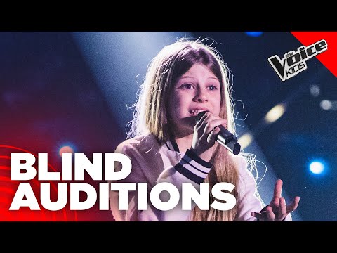 Valentina canta “Le Tasche Piene Di Sassi” di Jovanotti |The Voice Italy Kids | Blind Auditions