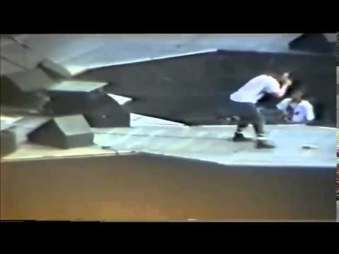 faith no more - we care a lot -  torino 27.06.1992