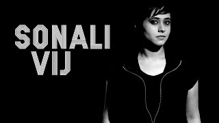 Crown Of Thorns | Sonali Vij | Alternative Rock | ArtistAloud