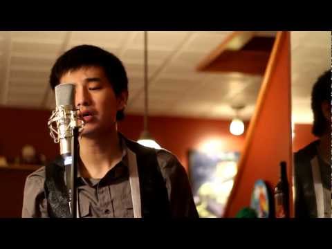 Adele - Someone Like You (Guitar Acoustic Male Version) - Xiao Chen feat.鄭大飛 (Adele - Someone Like You (Guitar Acoustic Male Version) - Xiao Chen feat. Dafei Zheng)