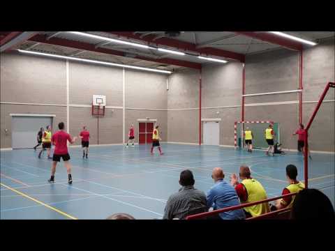 ZAALVOETBAL OSS - KAMPIOENSWEDSTRIJD  RÖSLER - HARTOGS 2017