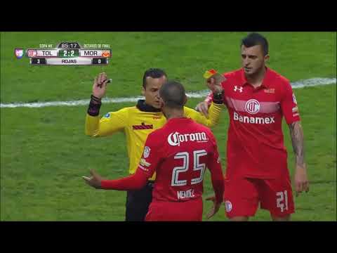 3 Red Cards For The Same Team In 30 Seconds !!