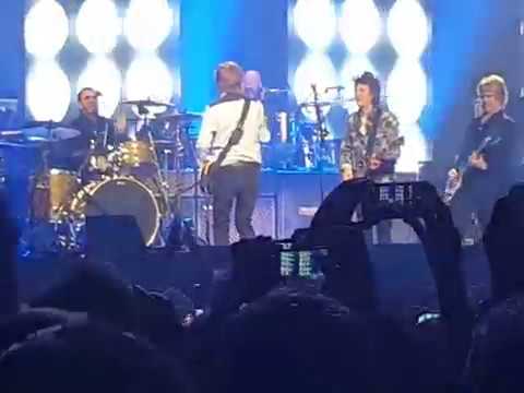 Paul McCartney & Ringo reunited - Get Back, O2 Arena London